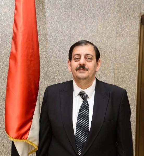 فريق طبي بقسم الجراحة العامة بجامعة أسيوط ينجح في استئصال ورم خبيث بالمريء لمريض من قطاع غزه