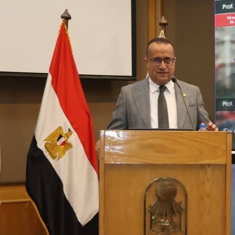 فعاليات افتتاح المؤتمر السنوي (٣٥) لكلية الطب بجامعة أسيوط تحت عنوان "الذكاء الاصطناعي والرعاية الصحية: الفوائد والتحديات"