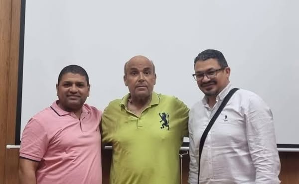 فريق طبي بقسم الجراحة العامة بجامعة أسيوط ينجح في استئصال ورم خبيث بالمريء لمريض من قطاع غزه