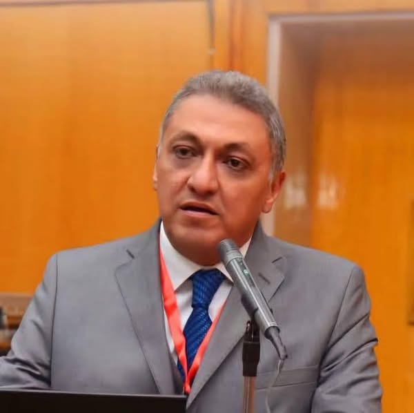 فريق طبي بمستشفى القلب يجري جراحة نوعية لاستخراج مقذوف ناري من رئة فتاة بالمنظار