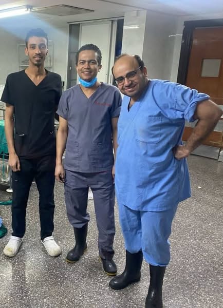 فريق طبي بمستشفى صحة المرأة بجامعة أسيوط ينجح في إنقاذ حياة سيدة تعاني من نزيف داخلي حاد نتيجة لوجود مشيمه متقدمة ملتصقة ومتغلغله بأورده الحوض مع الحفاظ على حالة الرحم دون استئصاله