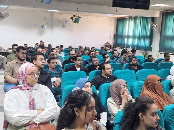 فعاليات محاضرات لأطباء التدريب دفعة ٦٠ بقسم الاطفال بمستشفى الأطفال الجامعي بجامعة أسيوط.