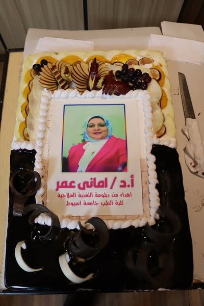 اجتماع مجلس إدارة البرامج والدبلومات المهنية برئاسة الاستاذ الدكتور عميد كلية الطب والسادة وكلاء الكلية.   والسادة  أعضاء هيئة التدريس منسقي الدبلومات المهنيه والسيد امين الكلية، لمناقشة بعض الاقتراحات المقدمة من السادة منسقي الدبلومات.