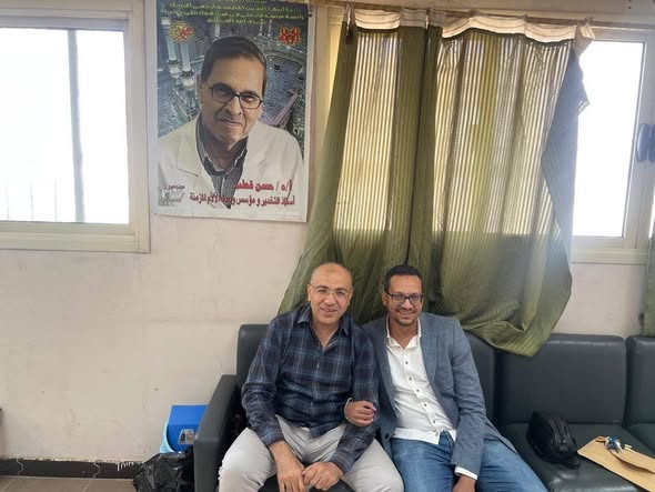 صور تذكارية بقسم التخدير أثناء امتحانات الشفوى للدبلومة المهنية في علاج الألم عن عام ٢٠٢٤/ ٢٠٢٥ بحضور  الاستاذ الدكتور/ هالة عبدالغفار - رئيس قسم التخدير  الاستاذ الدكتور/ عبد الرحيم العوامى- استاذ التخدير وعلاج الألم ومنسق الدبلومة. الاستاذ الدكتور  ايمن ممدوح/  رئيس وحدة علاج الالم مع أعضاء هيئة التدريس والهيئة المعاونة والمشاركين في الدبلومة المهنية لعلاج الألم