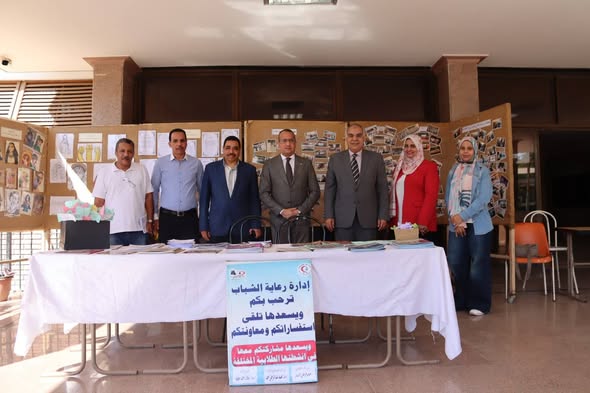 Professor Dr. Alaa Attia, Dean of the Faculty of Medicine, and Professor Dr. Muhammad Abdel Rahman, Vice Dean of the Faculty for Education and Student Affairs, follow up on the Cultural Art Exhibition to welcome new students to the Faculty of Medicine, which is located in front of the entrance to the Faculty of Medicine, and which is organized by the Youth Welfare Administration under the supervision of Professor Haitham Al-Nashar, Director of the Administration.