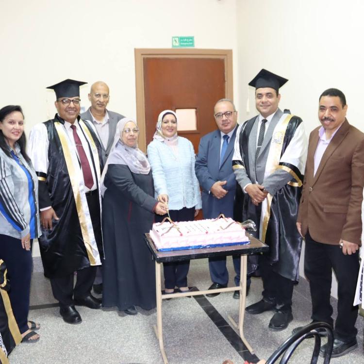 The Faculty of Medicine celebrates the graduation of the third batch of students from the professional diploma in therapeutic nutrition.