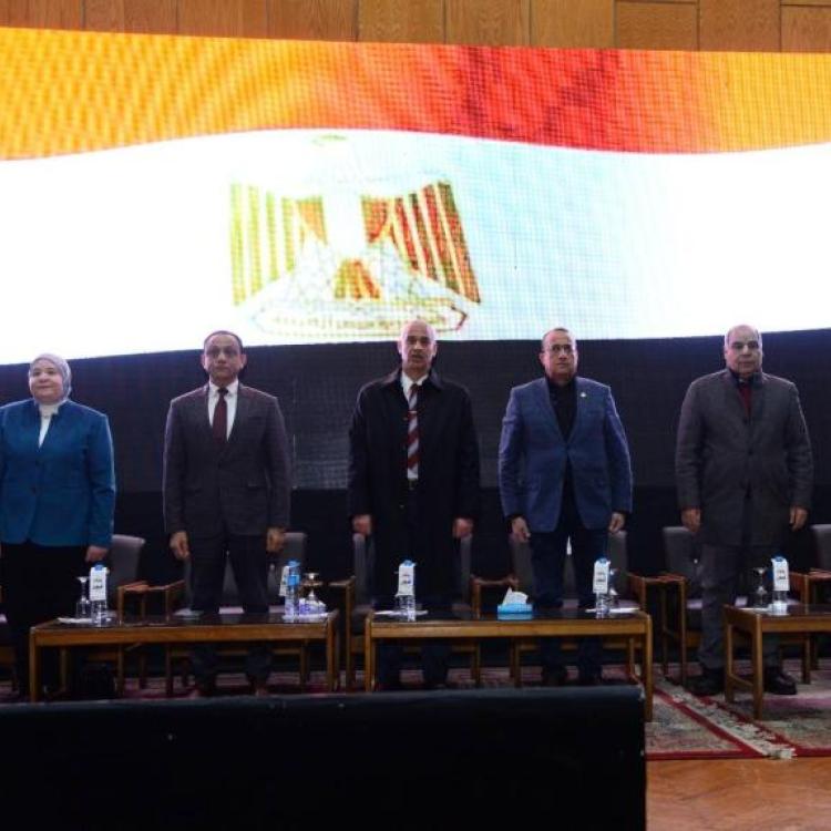 With the participation of university and college leaders, the orientation day activities for the "61st batch" of medical interns at Assiut Faculty of Medicine have commenced.