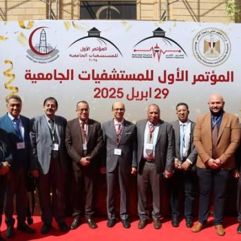 The Minister of Higher Education presents the "Star of University Hospitals" shield of the first degree to Assiut University for its distinguished role in providing health services.