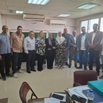 Souvenir photos in the Department of Anesthesia during the oral exams for the professional diploma in pain management for the year 2024/2025. In the presence Professor Dr. Hala Abdel Ghaffar - Head of the Anesthesiology Department Professor Dr. Abdul Rahim Al-Awami - Professor of Anesthesia and Pain Therapy and Diploma Coordinator. Professor Dr. Ayman Mamdouh/ Head of the Pain Treatment Unit With faculty members, supporting staff, and participants in the Professional Diploma in Pain Therapy