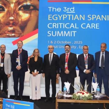 Under the patronage of Professor Dr. Ahmed El-Menshawy, President of the University, Professor Dr. Alaa Attia, Dean of the Faculty of Medicine and Chairman of the Board of Directors of University Hospitals, Professor Dr. Sherif Mokhtar, President of the Egyptian College of Critical Care Physicians (who participated online), and Professor Dr. Jose Garnacho Montero, President of the Spanish Society of Critical Care Medicine, and under the supervision of Professor Dr. Khaled Abdel Aziz, Director of the Main Ho