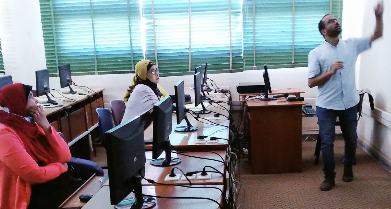 حضور السادة أعضاء هيئة التدريس والهيئة المعاونة  ورشة عمل    Research Gate& Google Scholar    يوم الاحد الموافق26/9/2021م