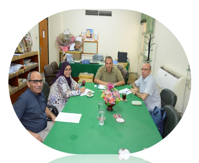 إجتماع فريق معيار أعضاء هيئة التدريس والهيئة المعاونة الخاص بتأهيل الجامعة للإعتماد