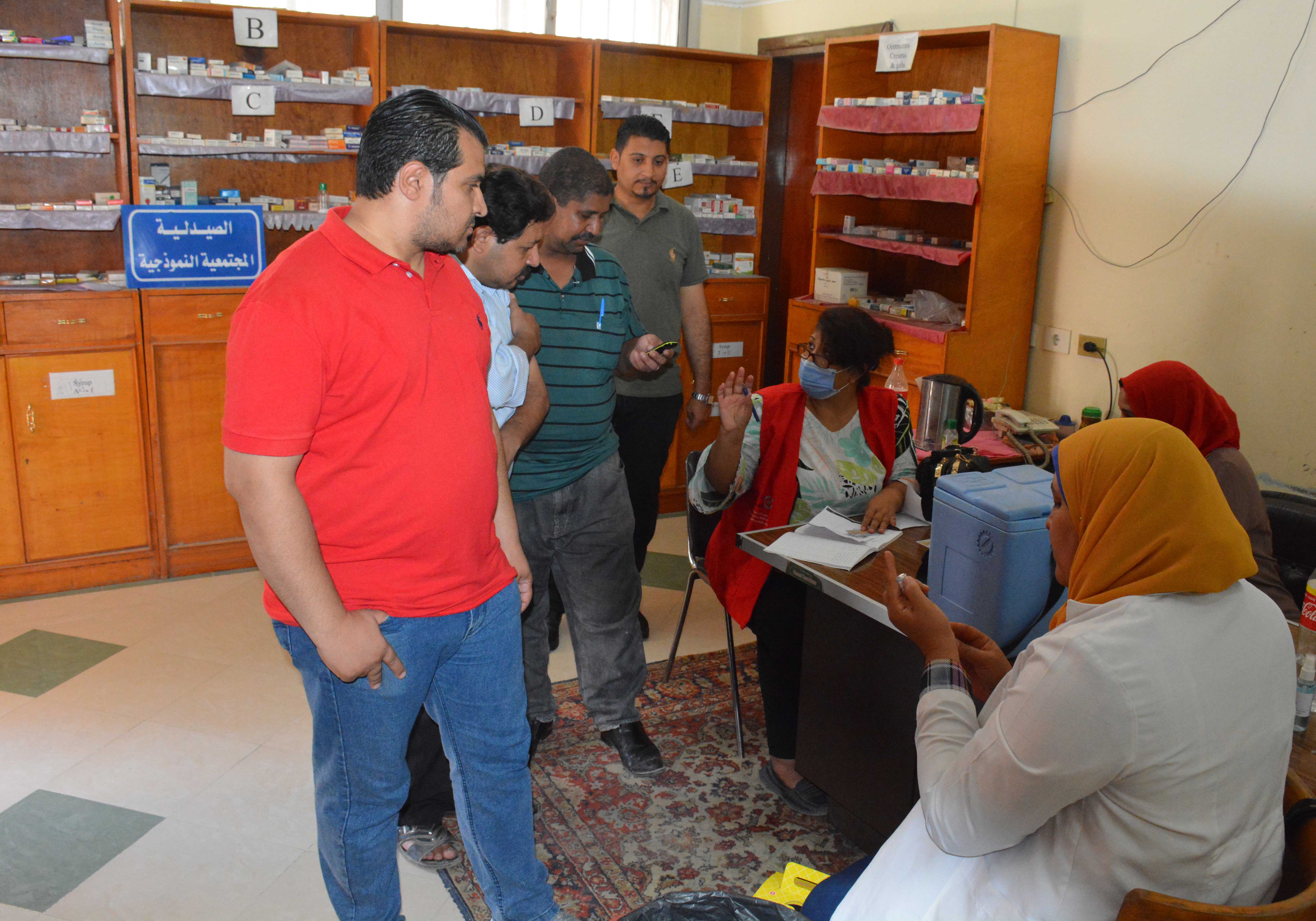 حملة التطعيم بلقاح سينوفارم - بكلية الصيدلة – جامعة أسيوط