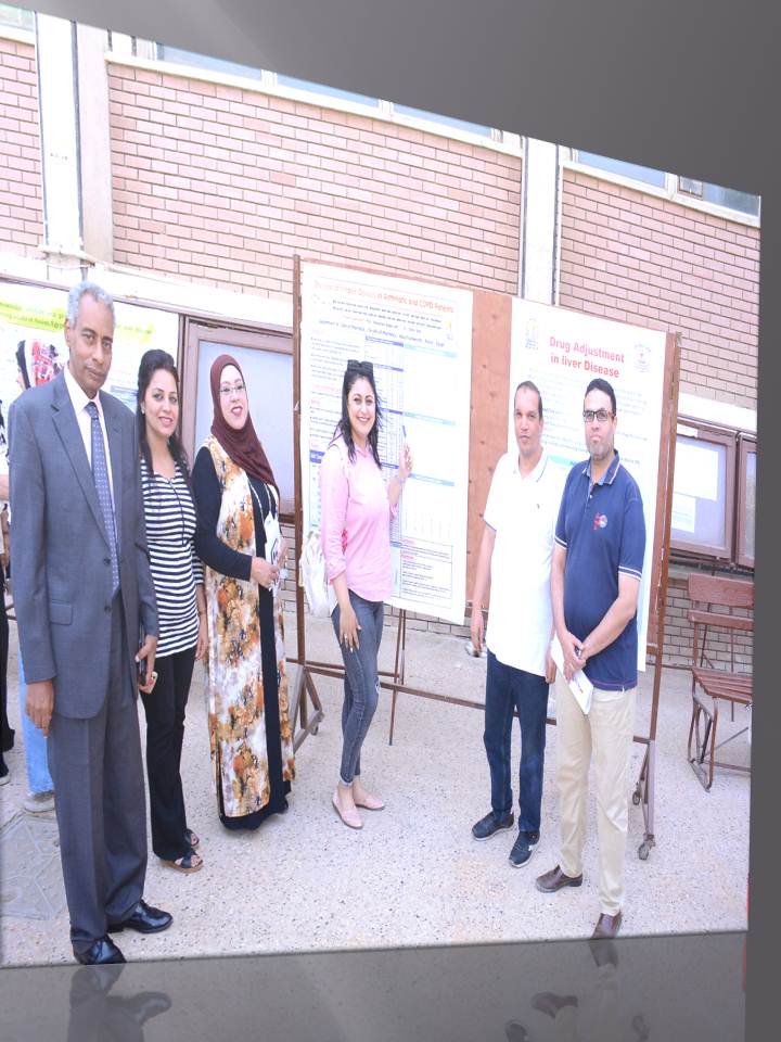 عرض بوسترات مقرر المشروع البحثى لطلاب دبلوم الدراسات العليا ( صيدلة إكلينيكية – صيدلة المستشفيات )