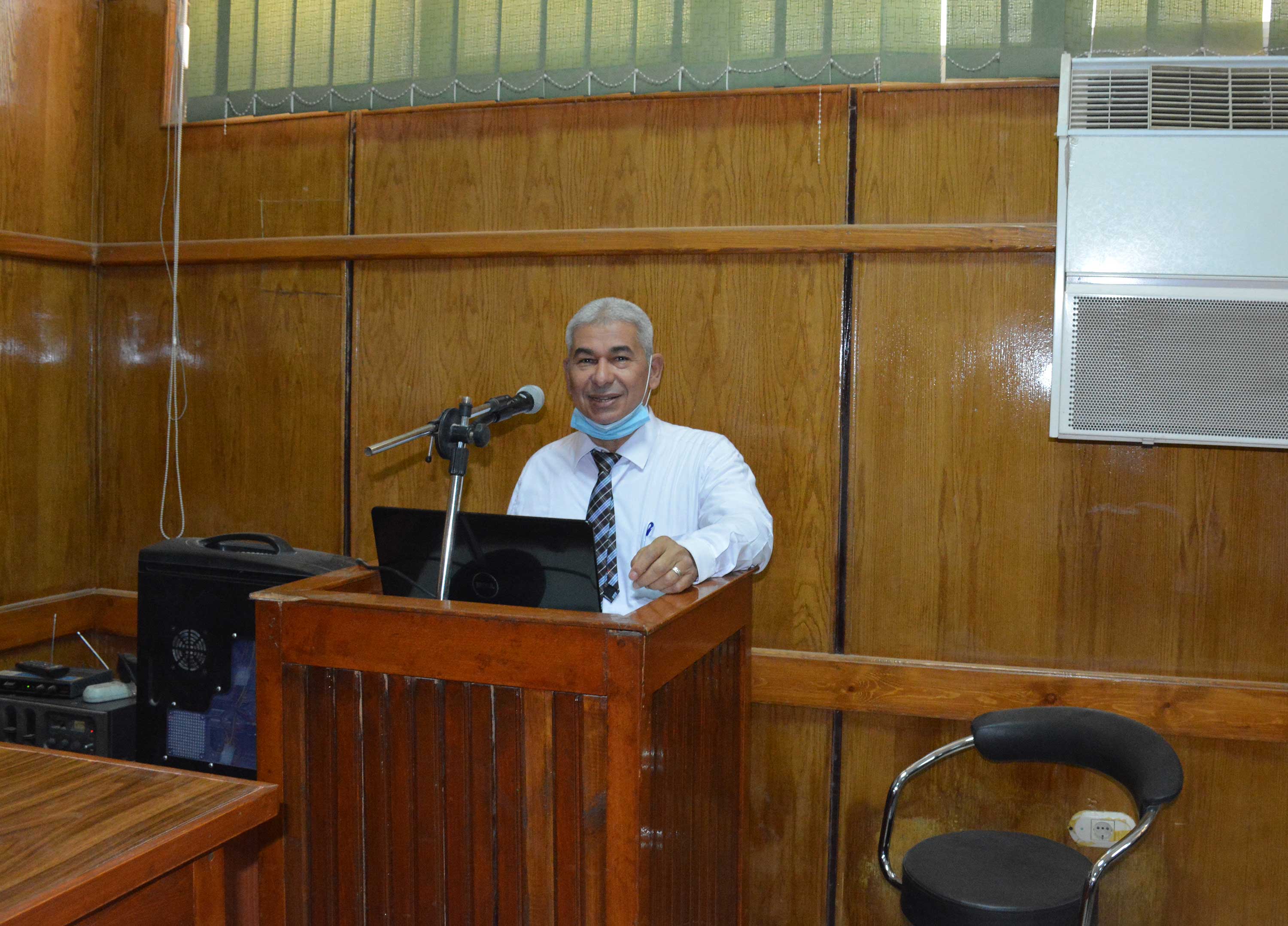 ورشة عمل تحت عنوان "توصيف البرامج وتوصيف المقررات طبقاً للمعايير القومية القياسية المرجعية لقطاع الصيدلة إصدار أبريل 2017م