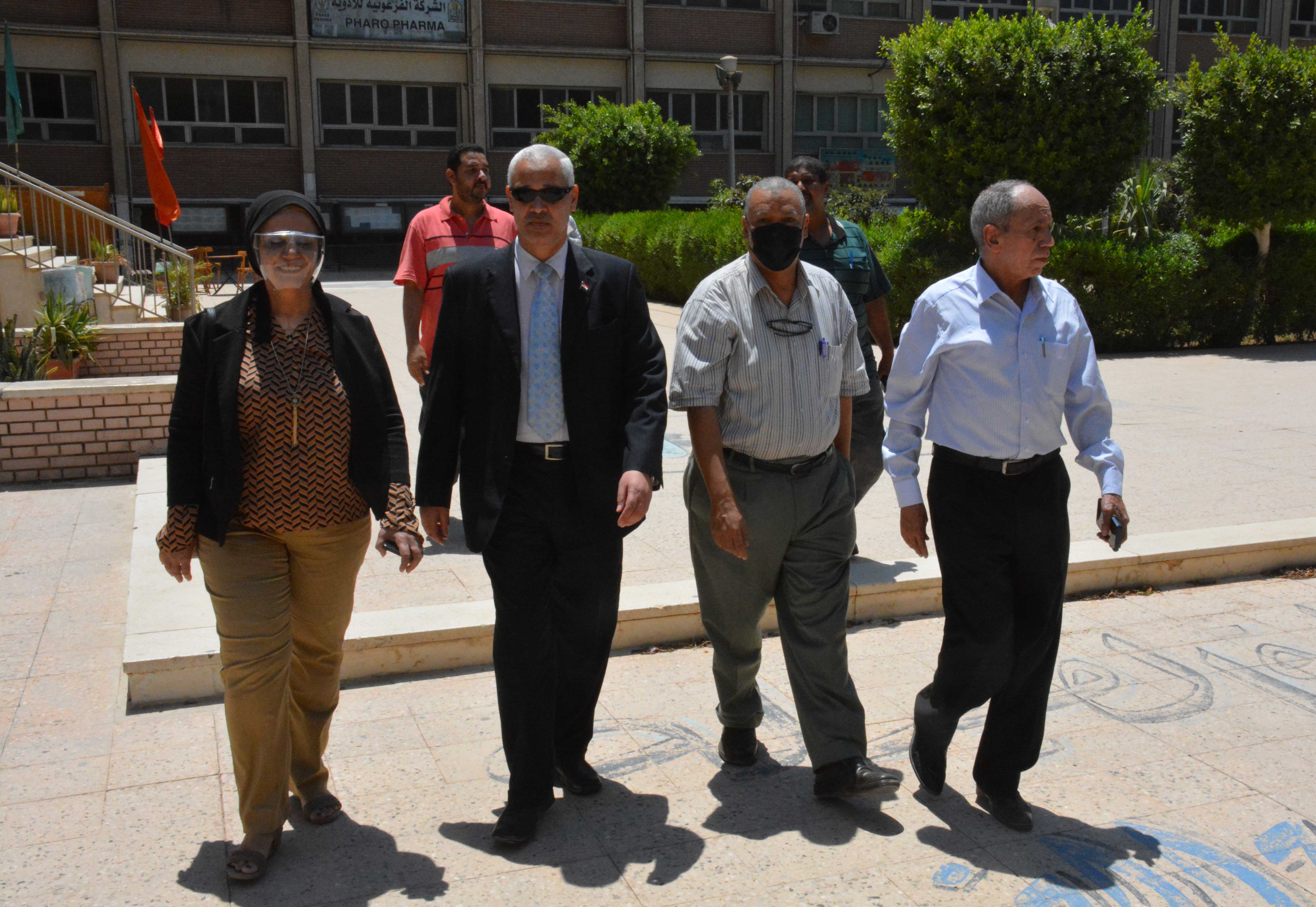 حملة التطعيم بلقاح سينوفارم - بكلية الصيدلة – جامعة أسيوط