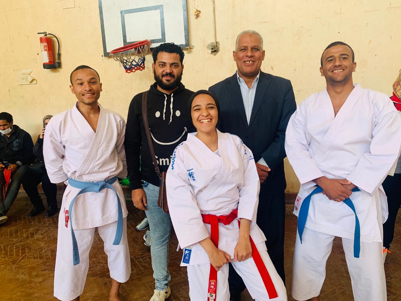 حصول الكلية ع المركز الأولي علي ف الكاراتيه علي مستوي الجامعه