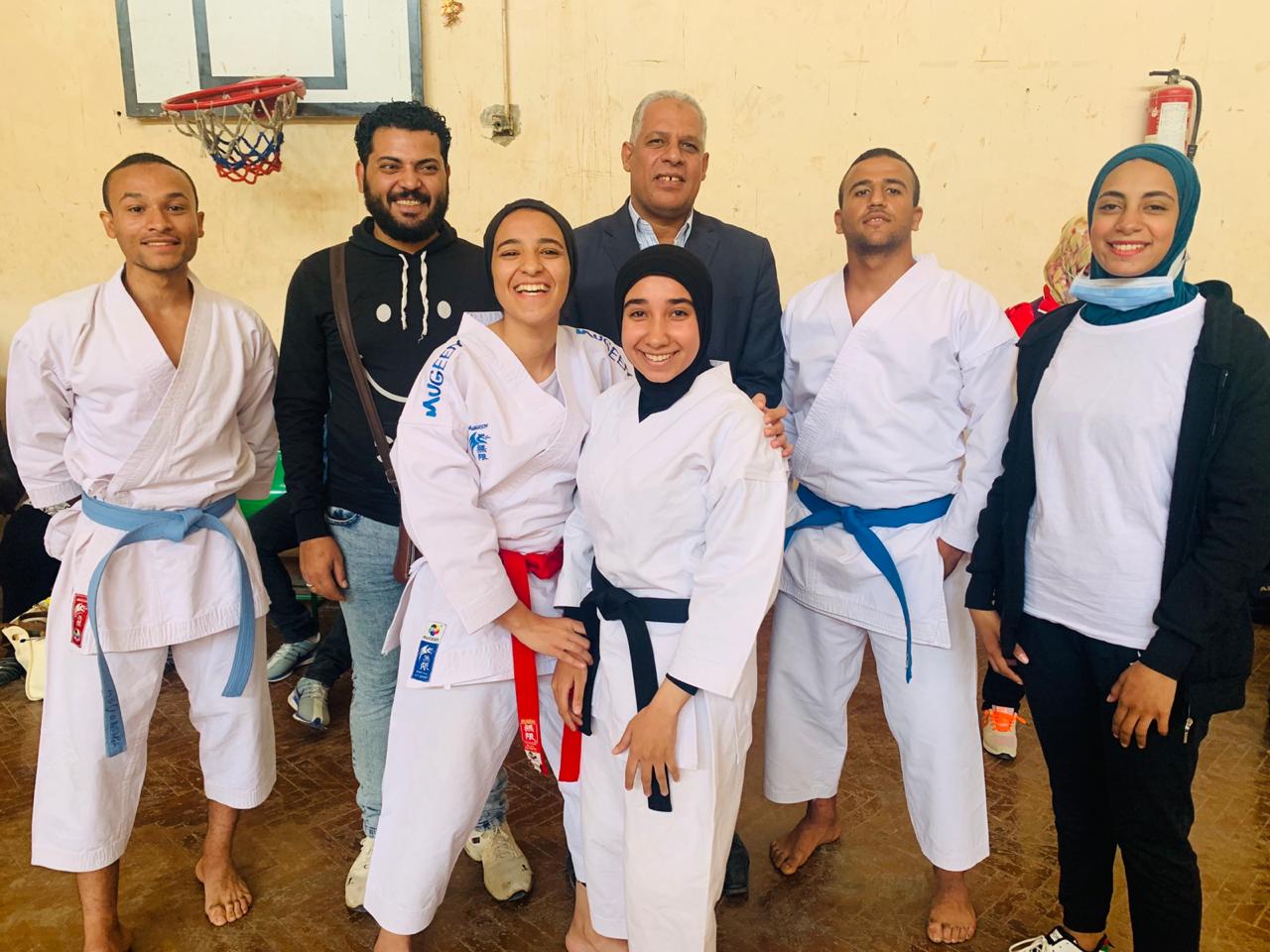 حصول الكلية ع المركز الأولي علي ف الكاراتيه علي مستوي الجامعه