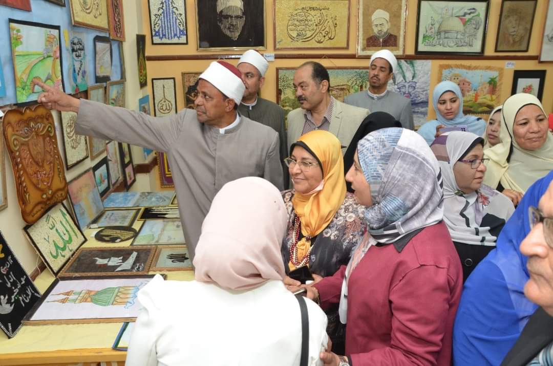 معرض التربية الفنية لمعلمي المدارس الازهرية 